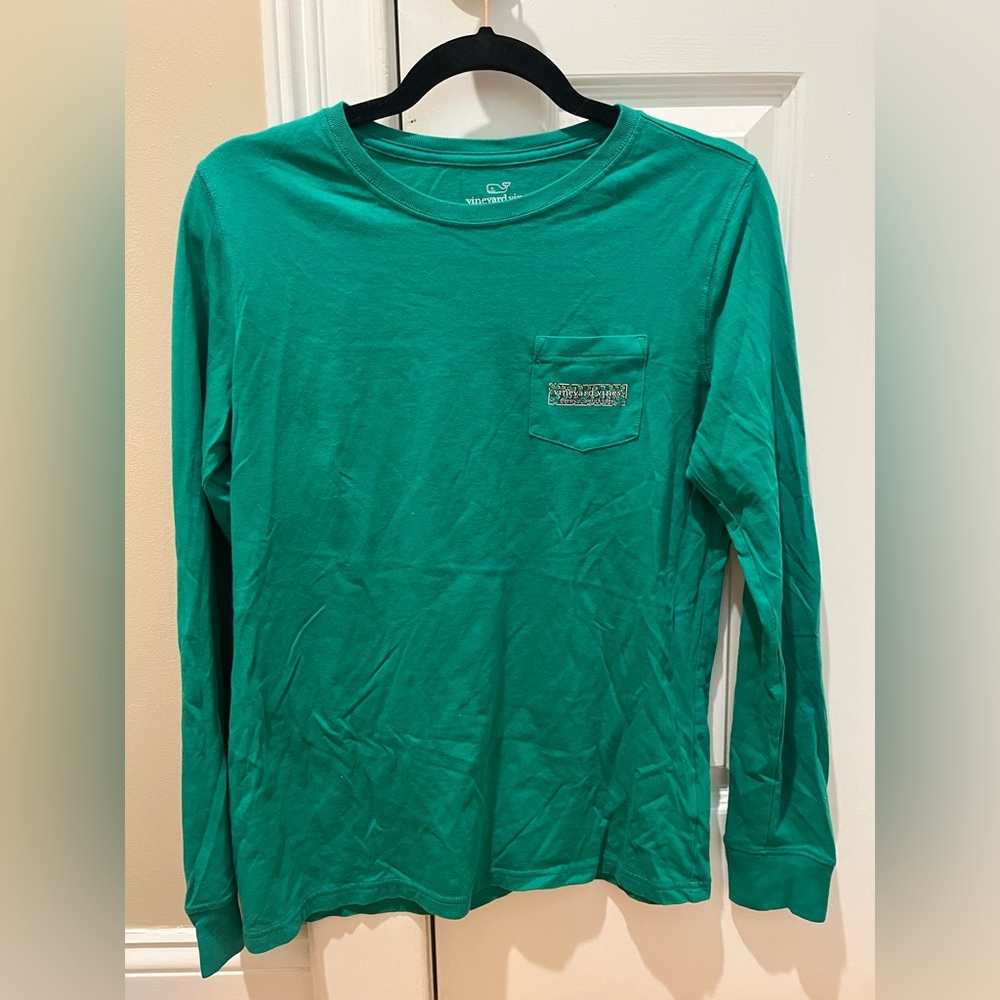 Green Long sleeve Vineyard Vines tee